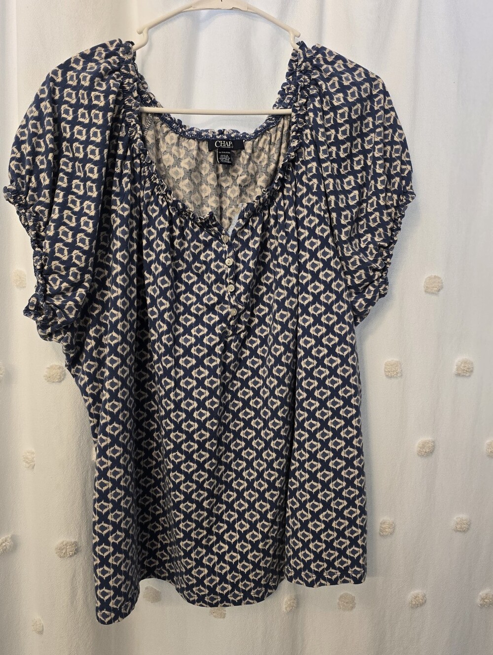 Chaps Blue and White Printed Top Size 3x